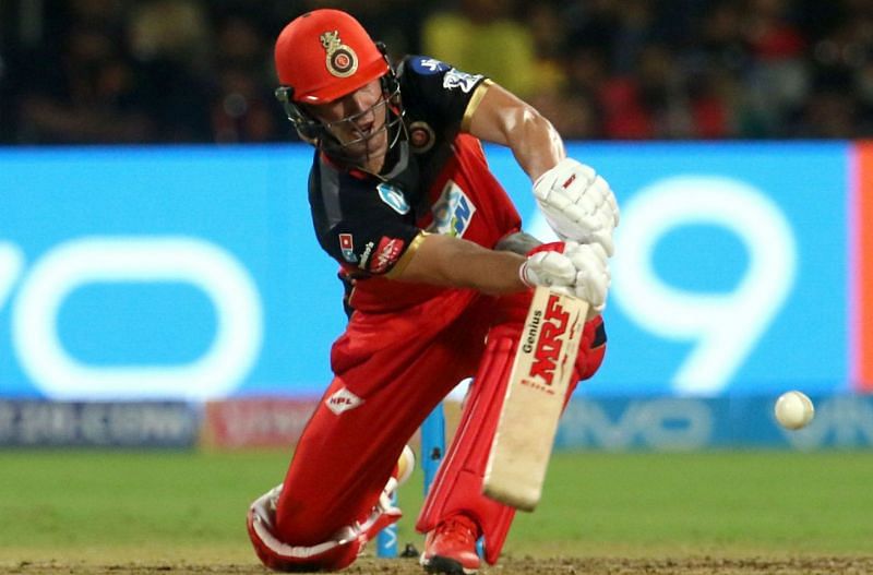 AB de Villiers playing the Dilscoop
